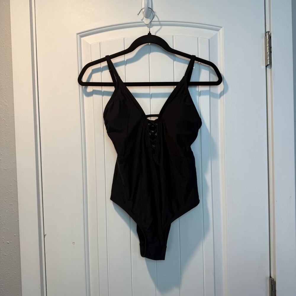 Kona Sol Size Extra Small Black Lace-Up Swimsuit